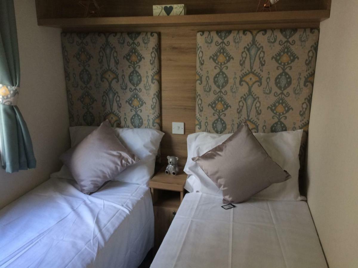 Hastings Holiday Home At Fairlight Lodge Beauport Holiday Park St Leonards-on-Sea Kültér fotó